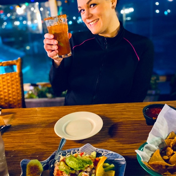 Meet your Posher, Tamara - Picture 2 of 4